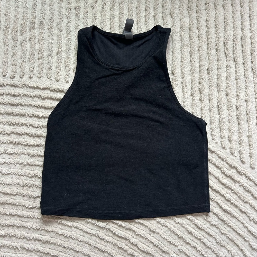 Vuori Black Crop Top